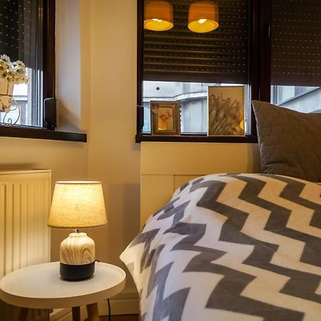 Victoriei Blue Apartman Bukarest Kültér fotó
